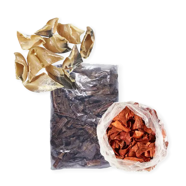 Snacks naturales para perro a granel – orejas de cerdo, tráqueas y tiras de carne deshidratada, premios masticables saludables y ricos en proteína para perros.