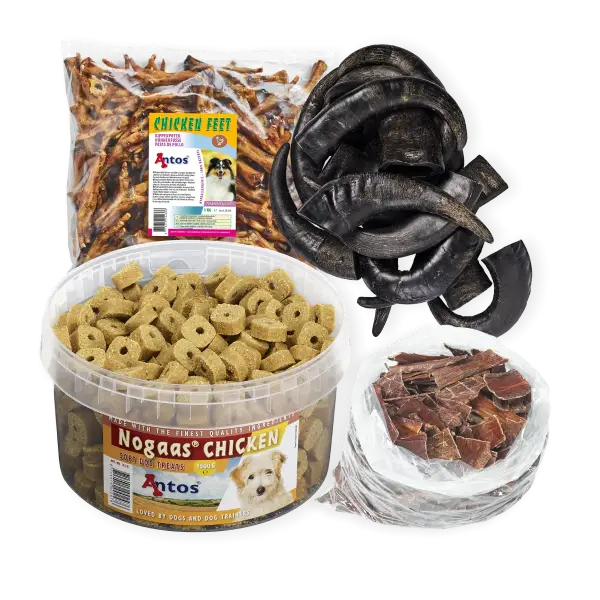 Snacks naturales para perro Antos – patas de pollo, cuernos, tiras de carne y cubeta con premios de pollo, golosinas saludables y ricas en proteína para perros.