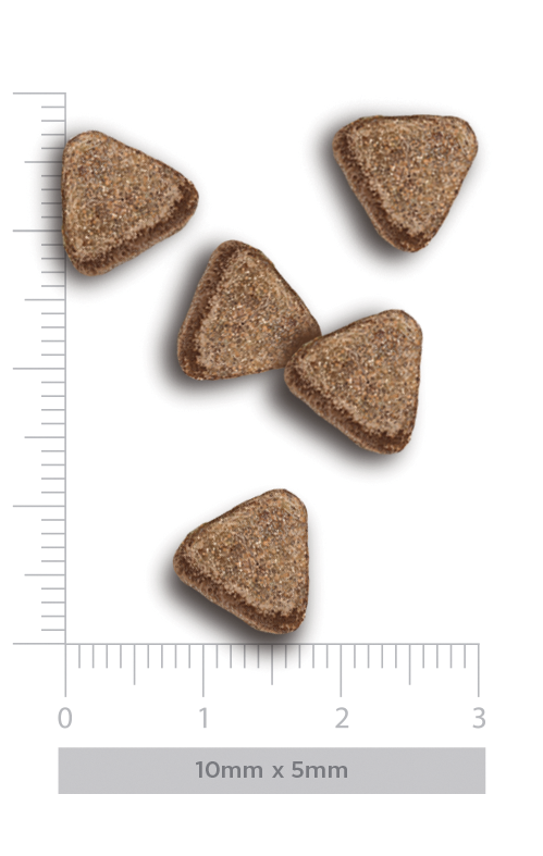 valores nutricionales del pienso Amanova Sterilised Delicious Lamb