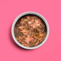 comida húmeda atún con algas Amanova en cuenco