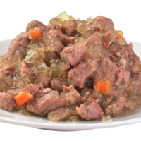 filetes en gelatina brit care cat pouch choice pollo con queso en gelatina 85 g servidos en un plato blanco